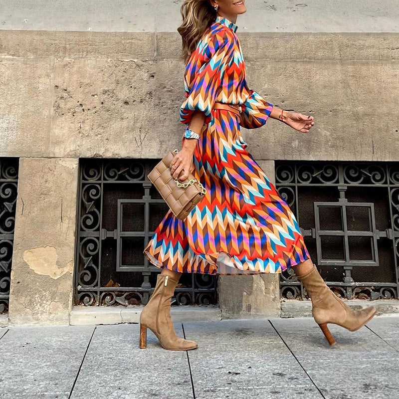 NOUVEAU RICHE Midikleid mit Farbigen Print für Damen im Sommer Stil – Bequemes und Atmungsaktives Kleid in Verschiedenen Größen 2XL