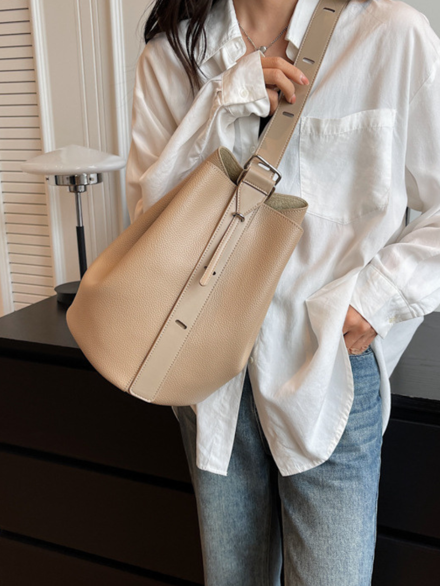 NOUVEAU RICHE Chāme | Damen Handtasche – Edles Leder-Finish, Zeitloses Design & Luxuriöse Eleganz