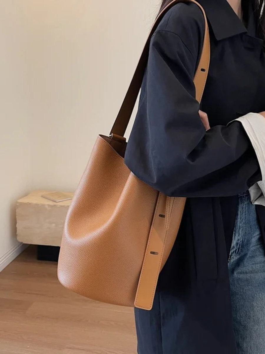 NOUVEAU RICHE Chāme | Damen Handtasche – Edles Leder-Finish, Zeitloses Design & Luxuriöse Eleganz
