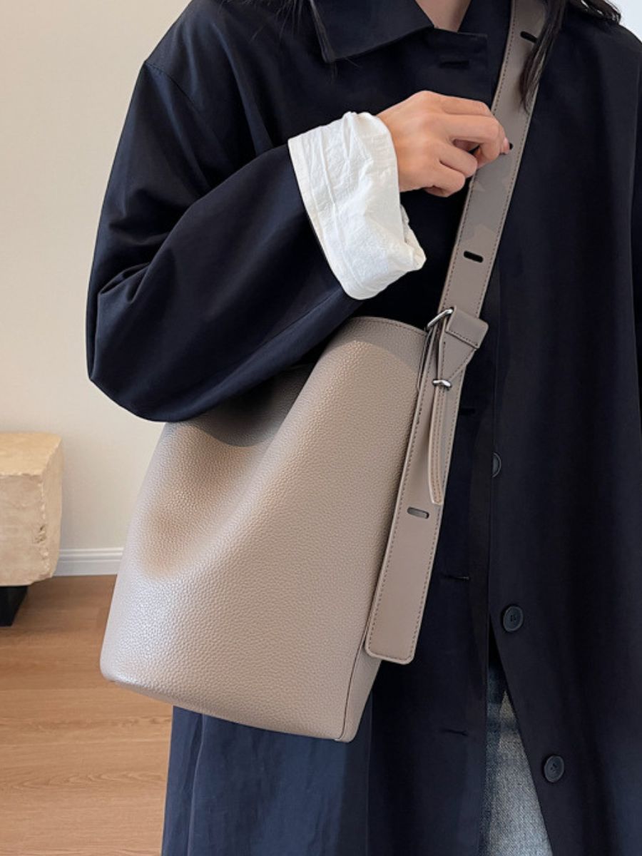 NOUVEAU RICHE Chāme | Damen Handtasche – Edles Leder-Finish, Zeitloses Design & Luxuriöse Eleganz