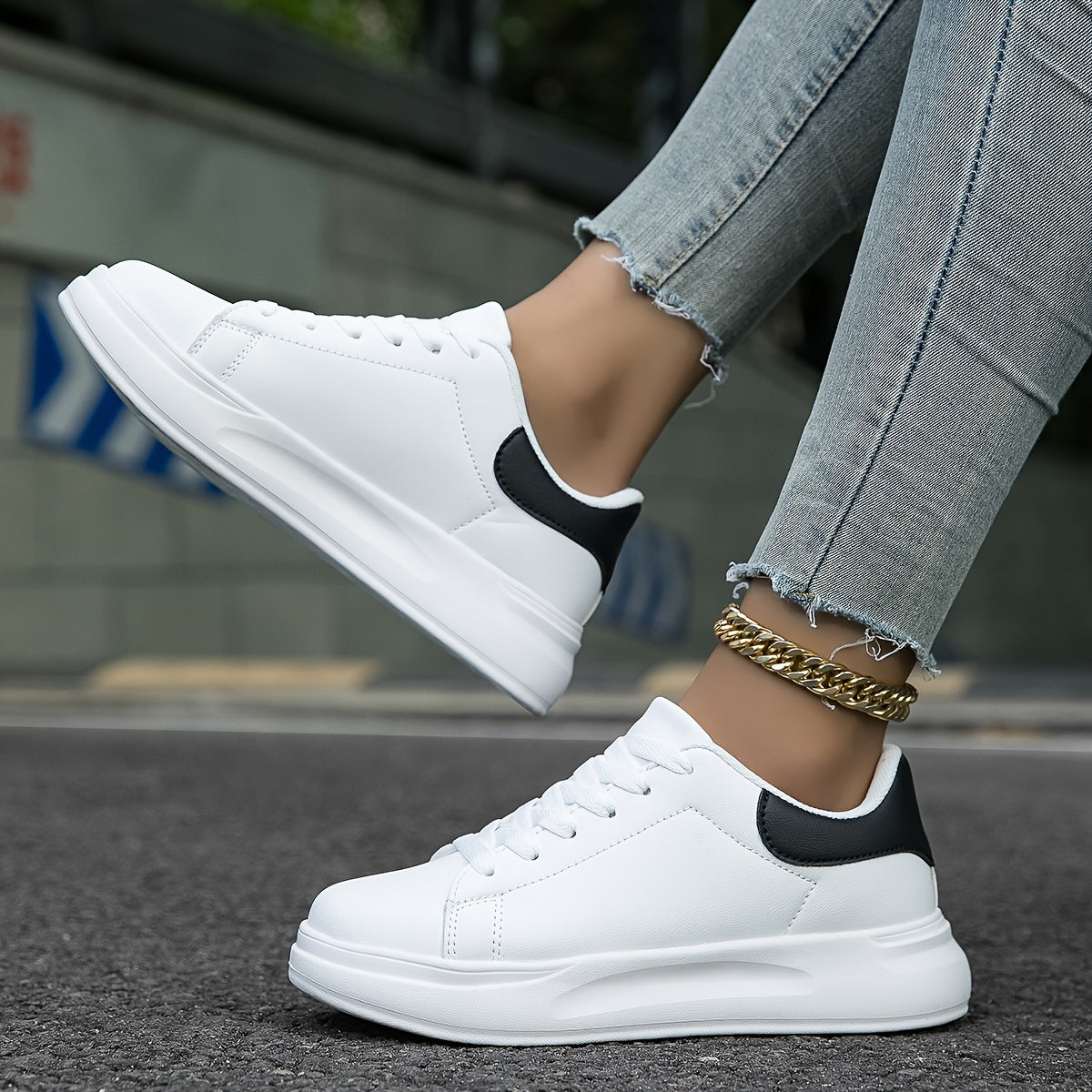 NOUVEAU RICHE Damen Sneaker Aus Weißem Kunstleder Alltagskomfort Leicht