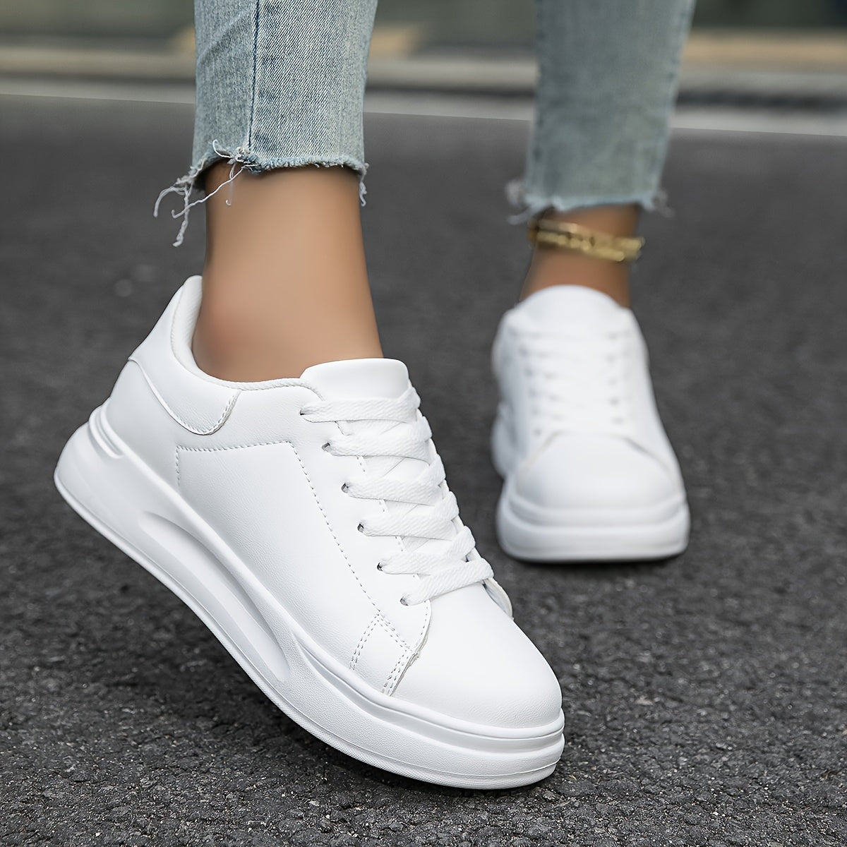 NOUVEAU RICHE Damen Sneaker Aus Weißem Kunstleder Alltagskomfort Leicht