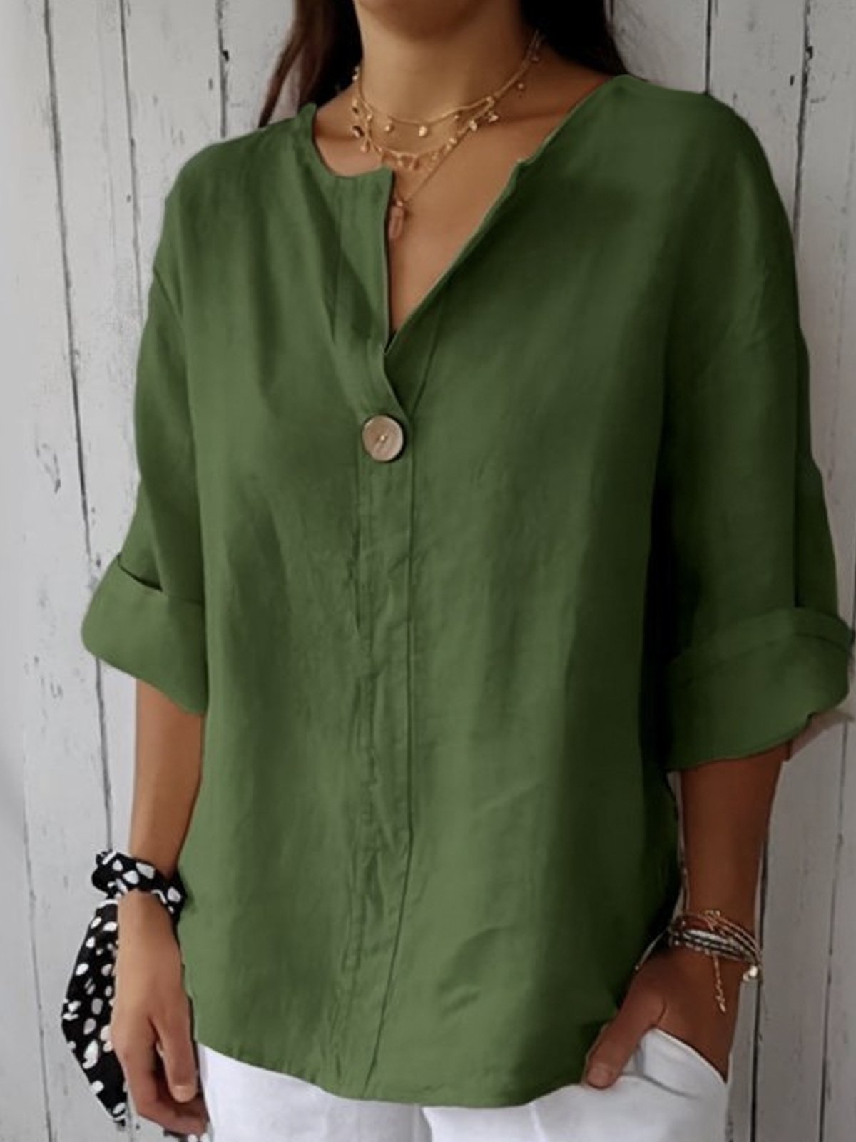 NOUVEAU RICHE Damen Sommerbluse Luftig Mit V Ausschnitt Und Knopfdetail Grün