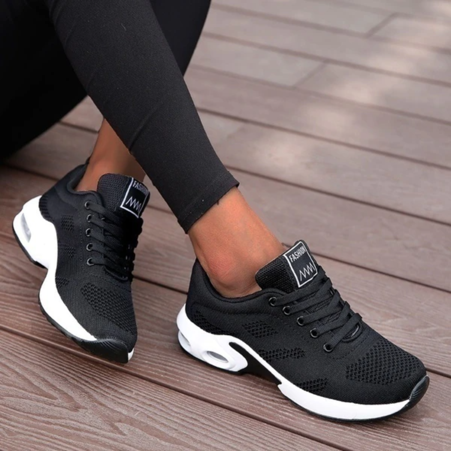 NOUVEAU RICHE Damen Wanderschuhe Leicht Bequem Sneakers Ganztagskomfort Schwarz