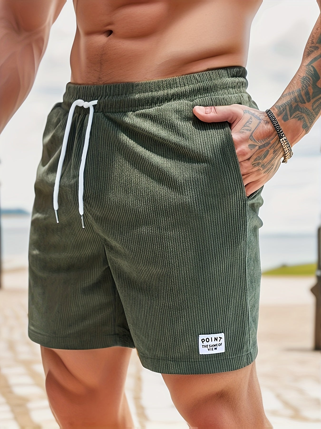 NOUVEAU RICHE Herren Sommer Shorts Leicht Atmungsaktiv Gestreiftes Design Armeegrün