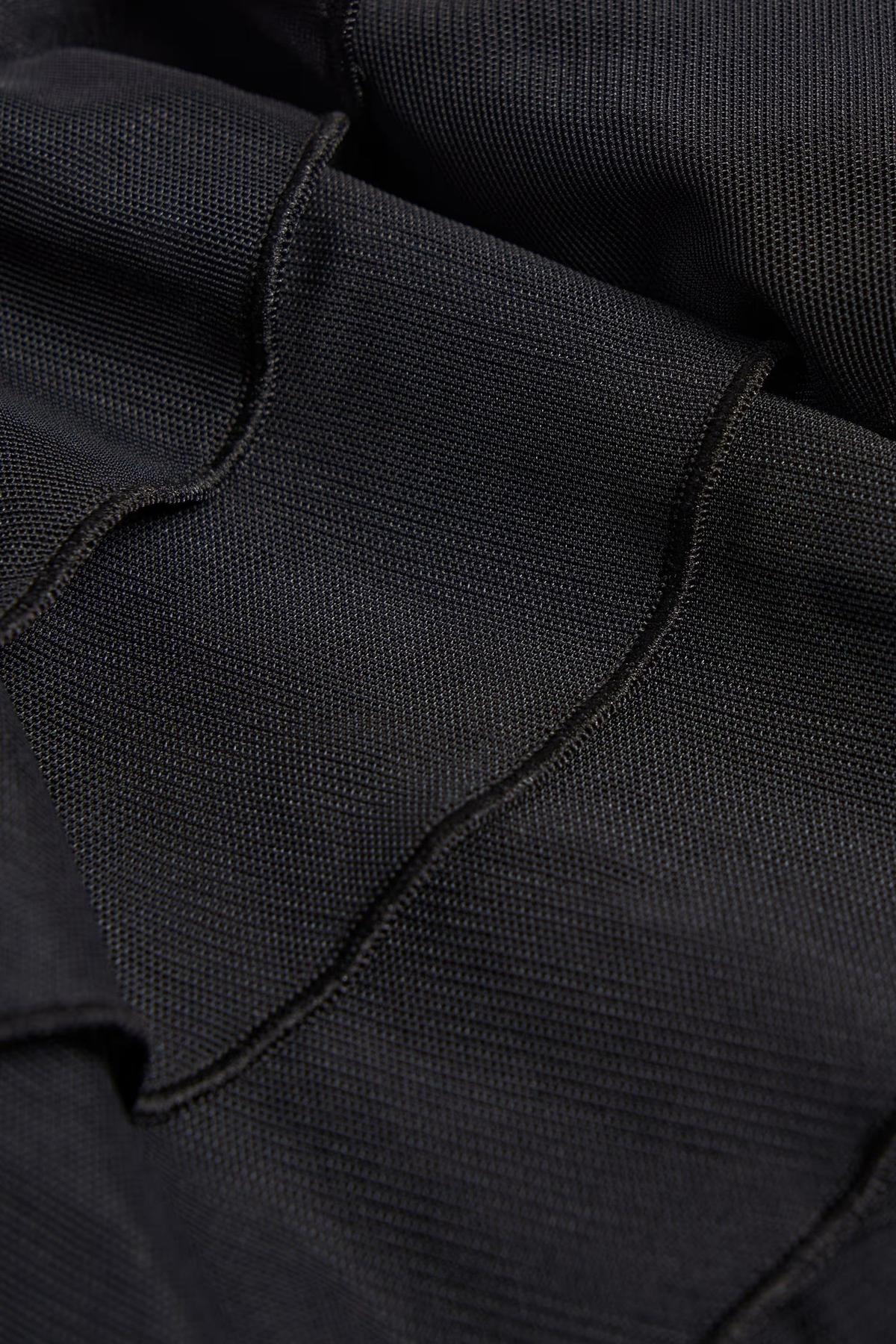 NOUVEAU RICHE Körperbetonter Netz-Bodysuit Mit Rüschen Und Neckholder