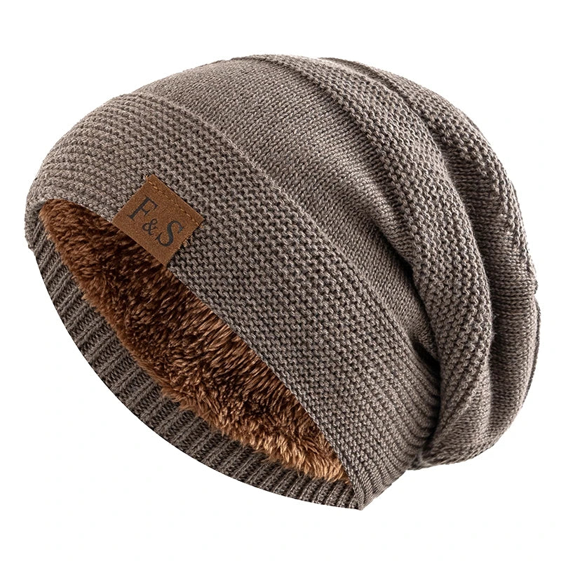 Neue Unisex-Wintermützen im Slouchy-Stil mit Fellfutter, warme Beanies für Damen und Herren, lässige Strickmützen mit Label-Dekor 10
