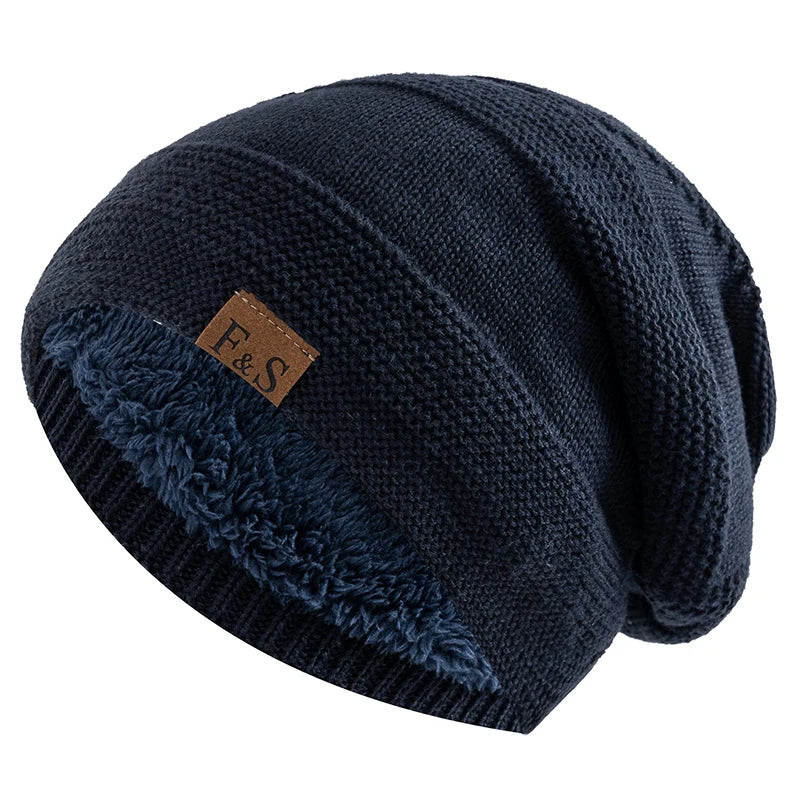 Neue Unisex-Wintermützen im Slouchy-Stil mit Fellfutter, warme Beanies für Damen und Herren, lässige Strickmützen mit Label-Dekor 14