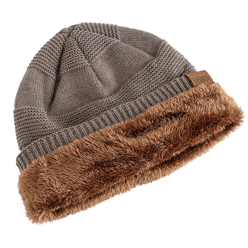 Neue Unisex-Wintermützen im Slouchy-Stil mit Fellfutter, warme Beanies für Damen und Herren, lässige Strickmützen mit Label-Dekor 3