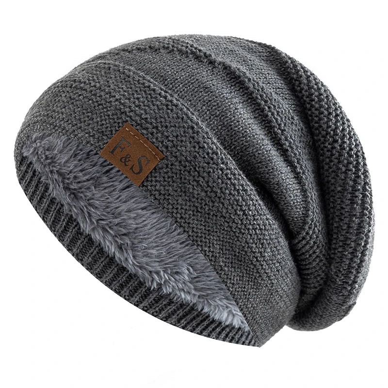 Neue Unisex-Wintermützen im Slouchy-Stil mit Fellfutter, warme Beanies für Damen und Herren, lässige Strickmützen mit Label-Dekor 6