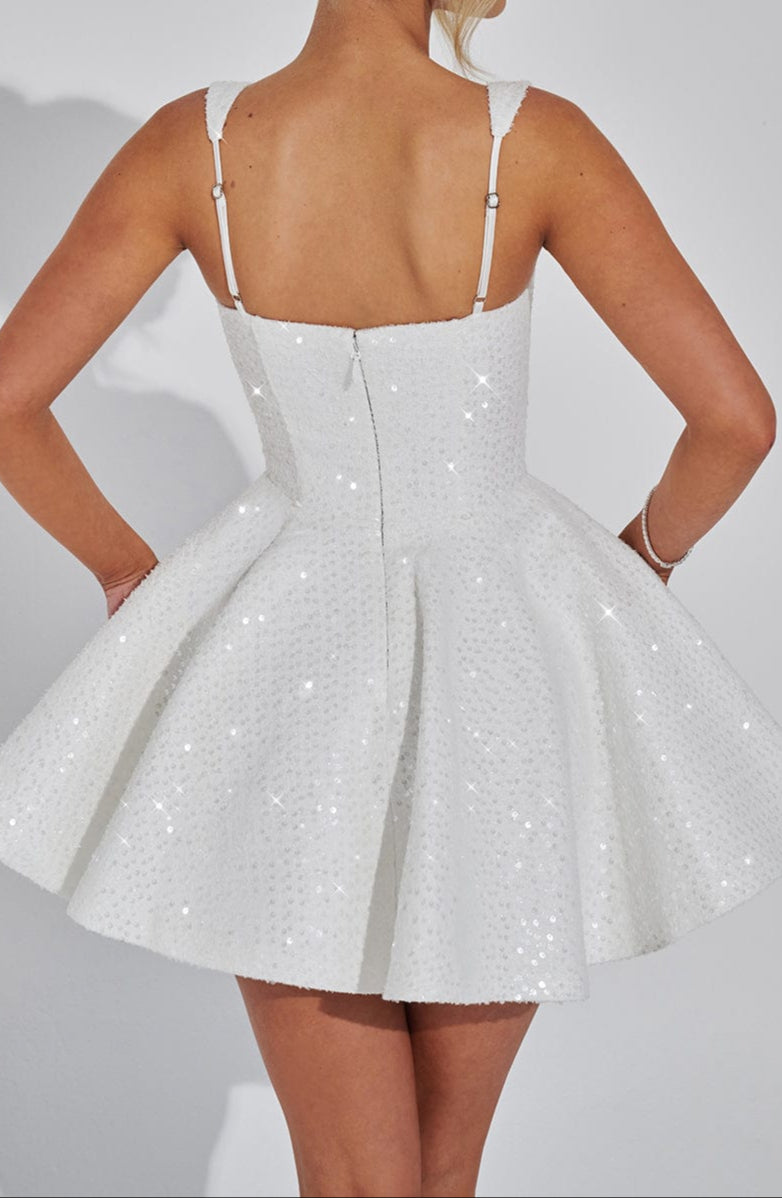 NOUVEAU RICHE Elfenbein Minikleid Tweed Pailletten Tellerrock Tüllfutter