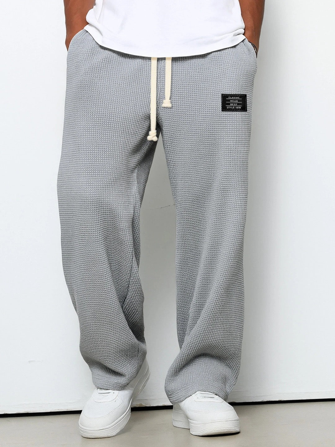 NOUVEAU RICHE Herrenhose Loose-Fit – Verstellbarer Bund & Bequeme Passform Grau