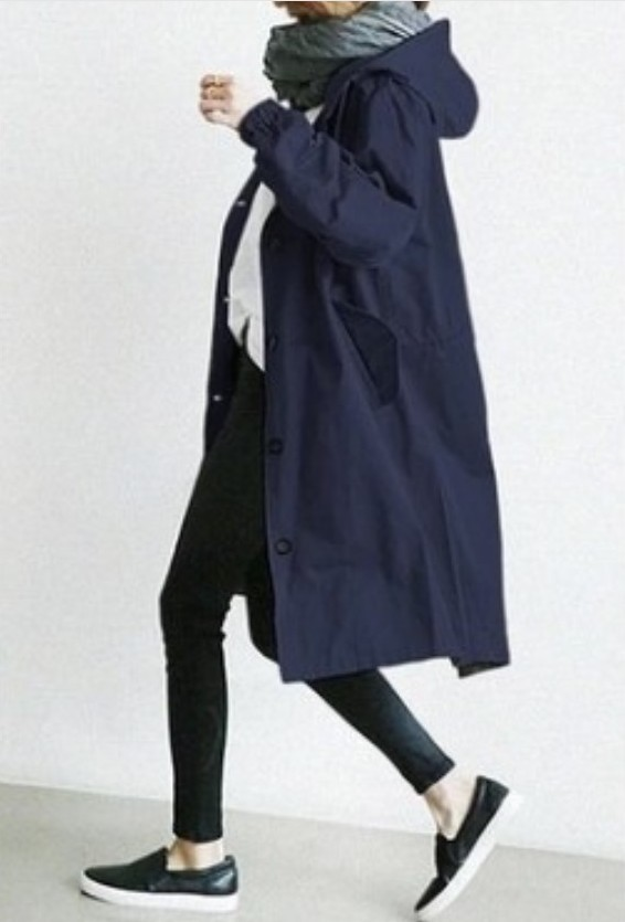 NOUVEAU RICHE Damen Regenjacke Mit Knopfverschluss Wind und Nässe Stil Blau