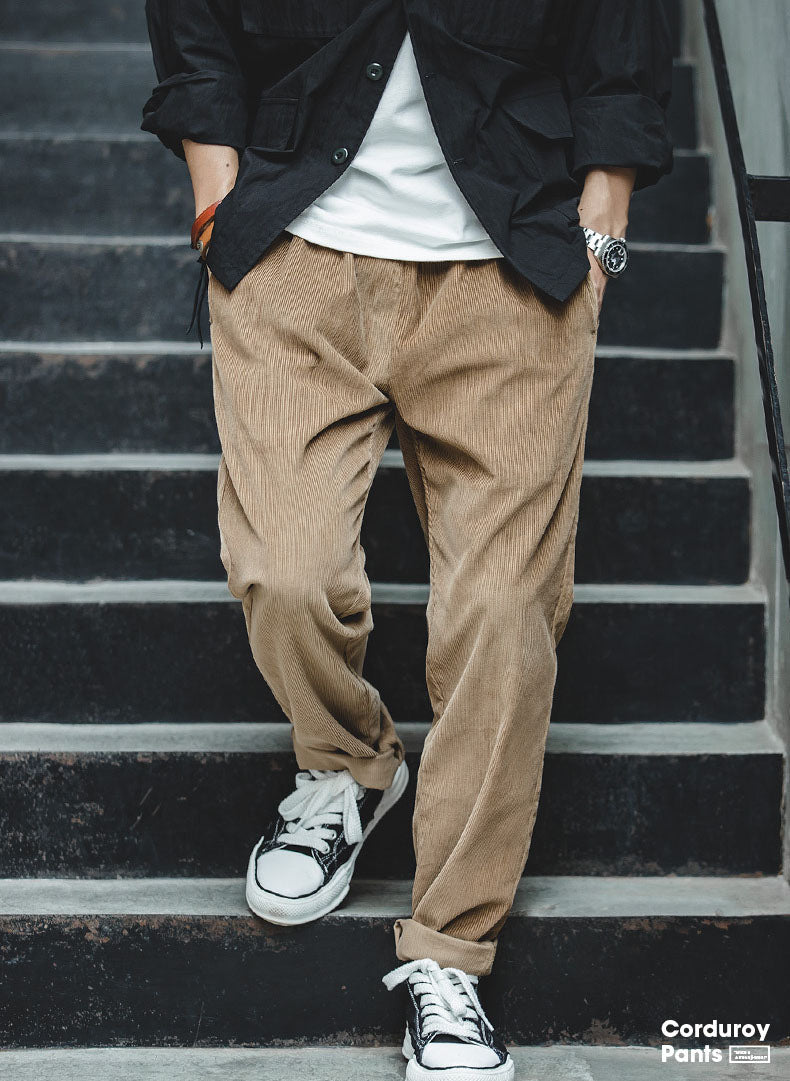 NOUVEAU RICHE Herren Corduroy Weite Beinhosen Aus 100 Prozent Baumwollcord Mit Entspanntem Schnitt Und Vintage Inspiriertem Look Khaki