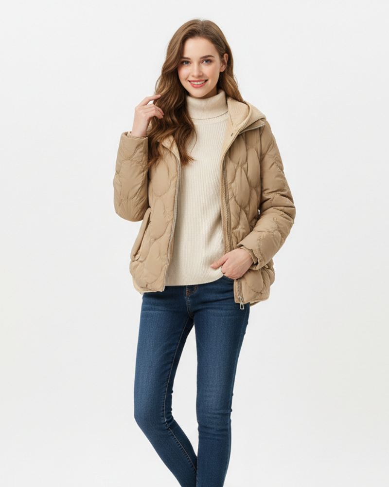 NOUVEAU RICHE Damen Daunenjacke Kurz – Gesteppt & Abgerundete Form Khaki