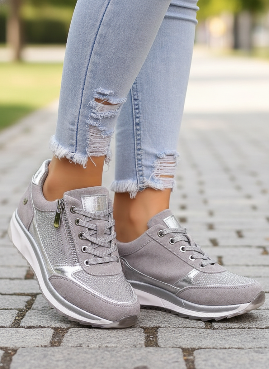 NOUVEAU RICHE Amore | Damen Sneakers – Herzförmiges Detail, Soft-Padding