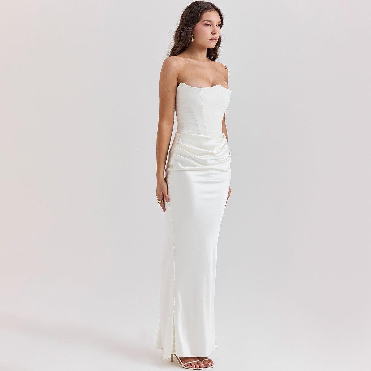 NOUVEAU RICHE Elegantes Schwarzes Maxikleid Für Den Abend Mit Fließender Silhouette Und Figurbetonendem Schnitt