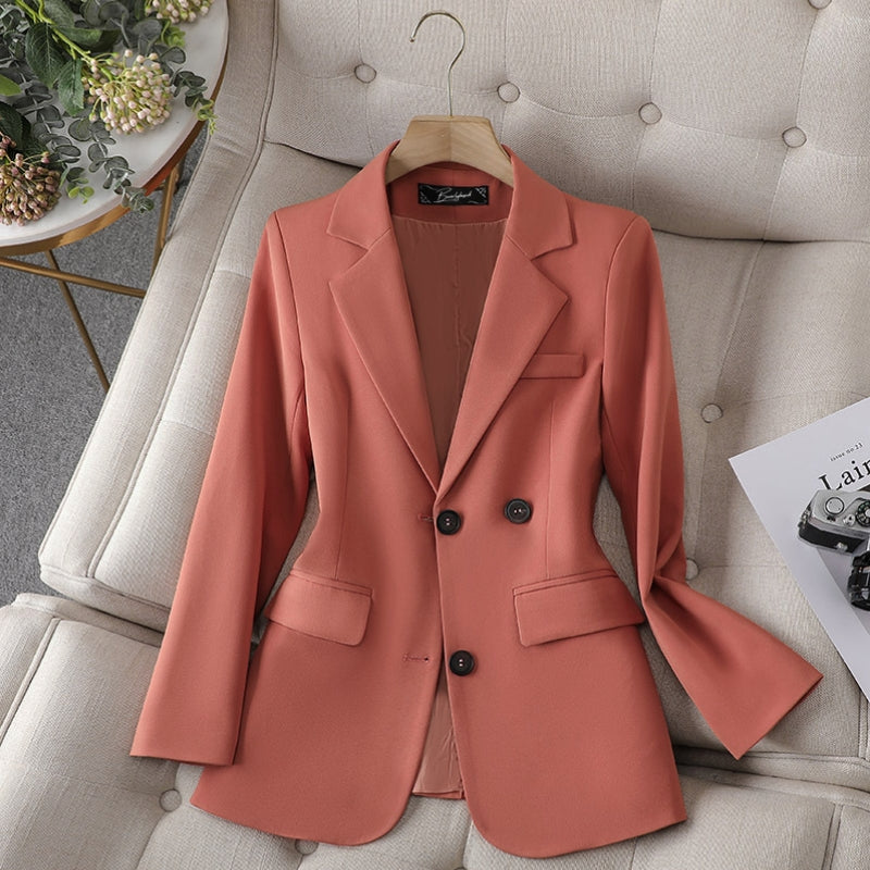 NOUVEAU RICHE Professioneller Slim Fit Blazer für Damen mit Rückenschlitz in Eleganter Optik für Büro und Freizeit Koralle