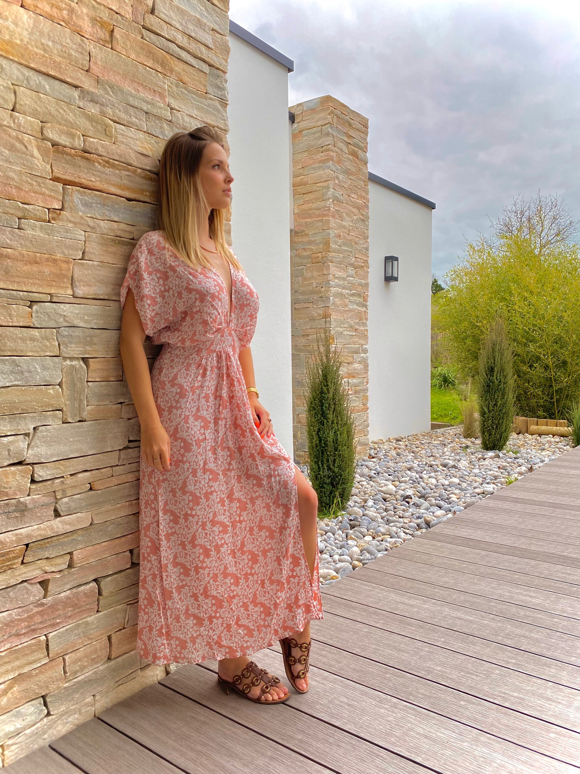 NOUVEAU RICHE Puderrosa Boho Kleid Mit Schlitz Für Sommer Luftig Leicht