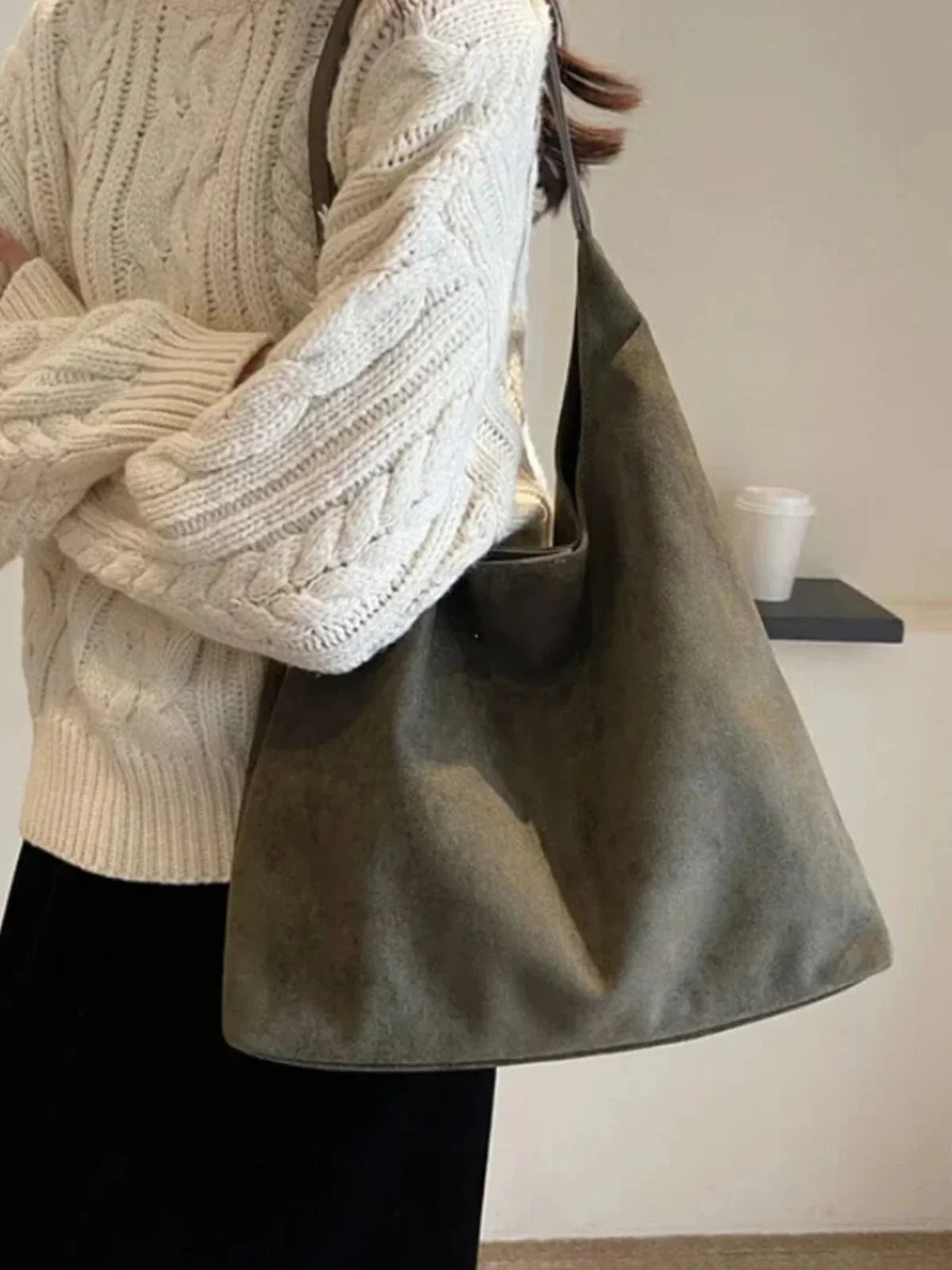 NOUVEAU RICHE Retro Umhängetasche Aus Wildleder Mit Großem Fassungsvermögen Stilvolle Handtasche Für Alltag Und Freizeit