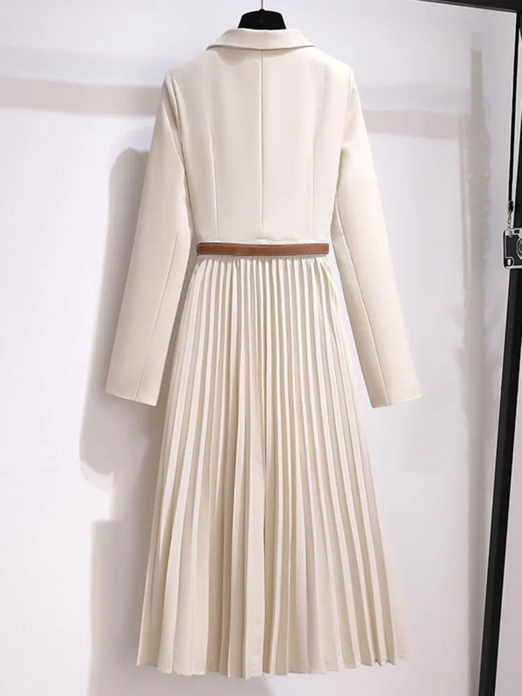 NOUVEAU RICHE Elegantes Plissiertes Blazerkleid Mit Gürtel Für Anlässe