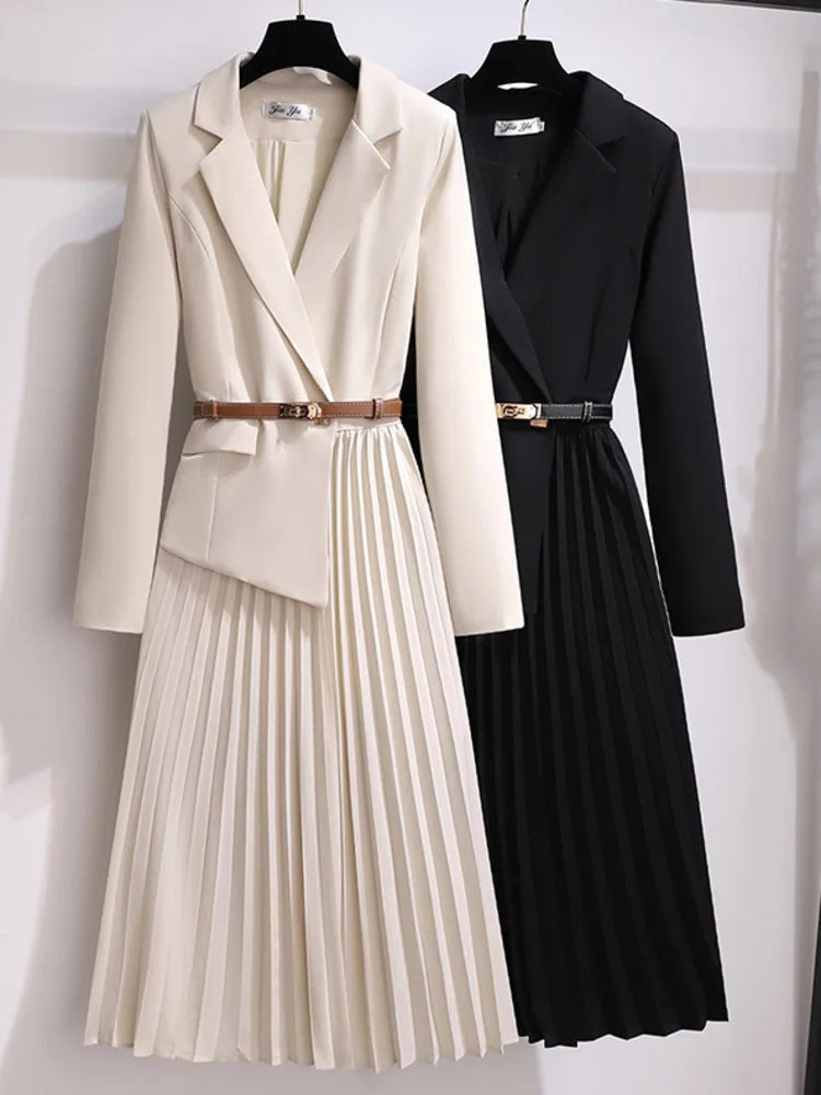 NOUVEAU RICHE Elegantes Plissiertes Blazerkleid Mit Gürtel Für Anlässe