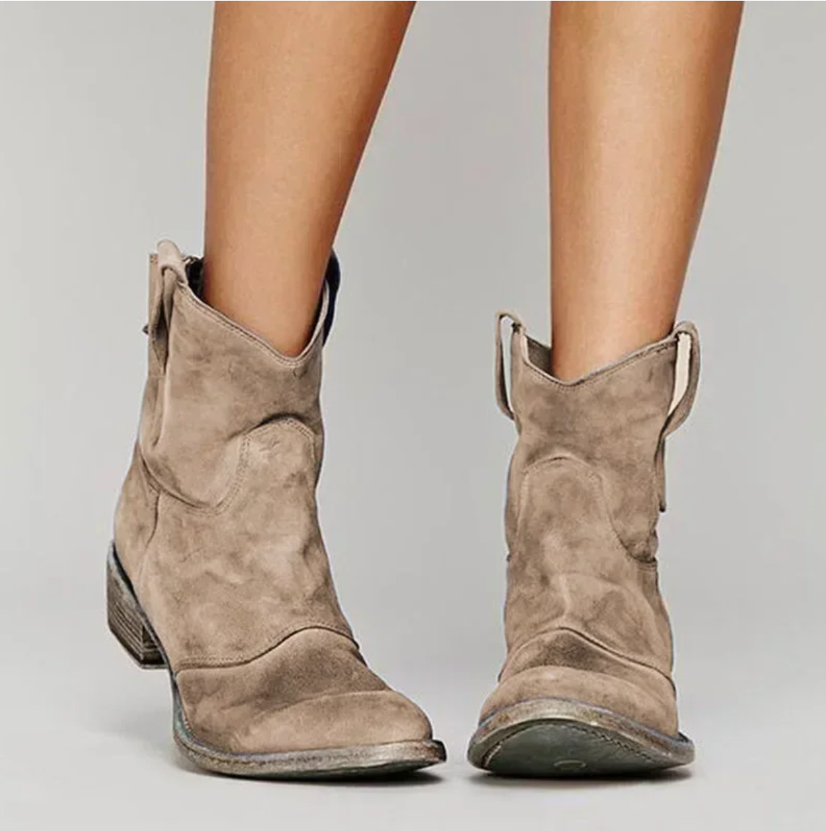 NOUVEAU RICHE Elegante Wildleder-Westernstiefel für einen stilvollen Look