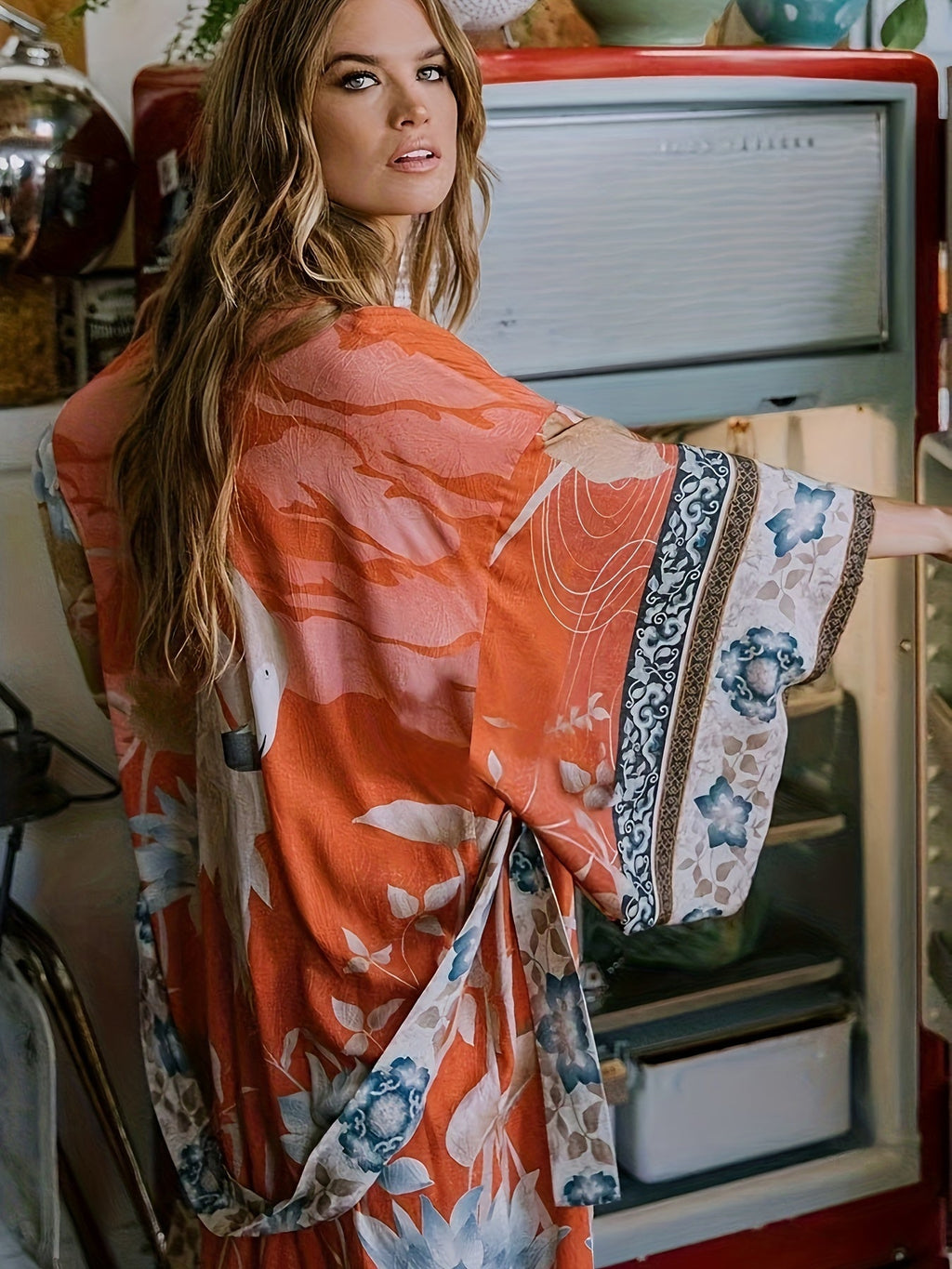 NOUVEAU RICHE Roter Blumenkimono Mit Fledermausärmeln Für Damen Luxuriös