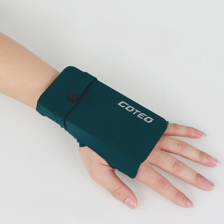 NOUVEAU RICHE RunBand – Lauf-Handyhalter, Handgelenk- & Armband Handytasche zum Joggen, Velofahren & Training, für alle Smartphones Grün Links