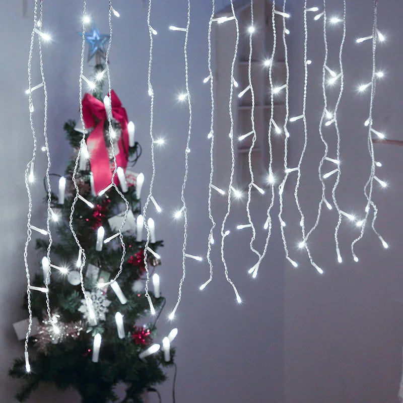 NOUVEAU RICHE Stimmungsvolle Eiszapfen-Beleuchtung – LED Eisregen Lichterkette Aussen 4,8 m, Wasserdicht, Weihnachtsbeleuchtung – FrostGlow Weiß