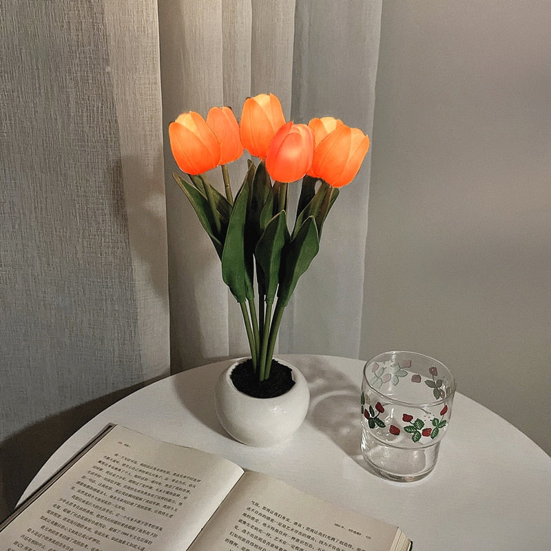 Tulpen-Nachtlicht – LED Tulpen Lampe, Blumen-Nachtlicht mit 3 oder 6 Tulpen, Akku oder Batterie, Deko-Stimmungslicht – LumiTulip