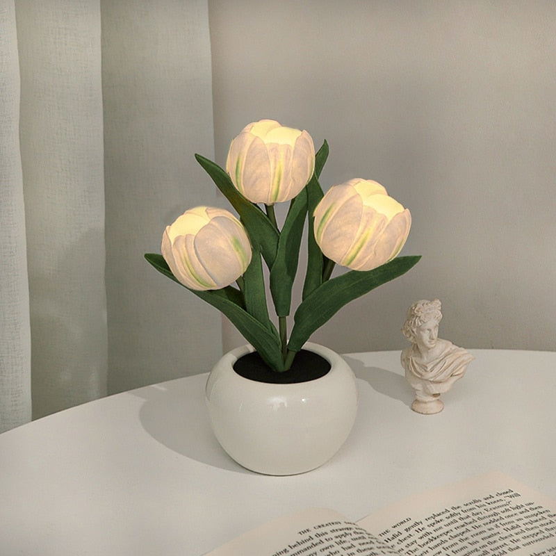 Tulpen-Nachtlicht – LED Tulpen Lampe, Blumen-Nachtlicht mit 3 oder 6 Tulpen, Akku oder Batterie, Deko-Stimmungslicht – LumiTulip