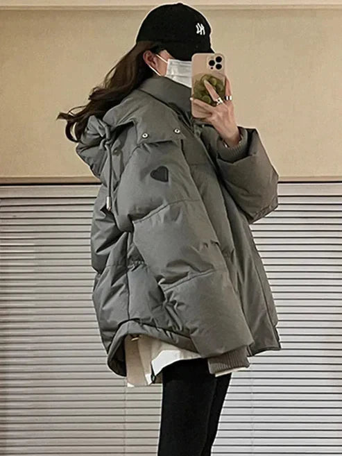 NOUVEAU RICHE Hochwertige Damen Winterjacke - Mit Kapuze und Taschen Grau