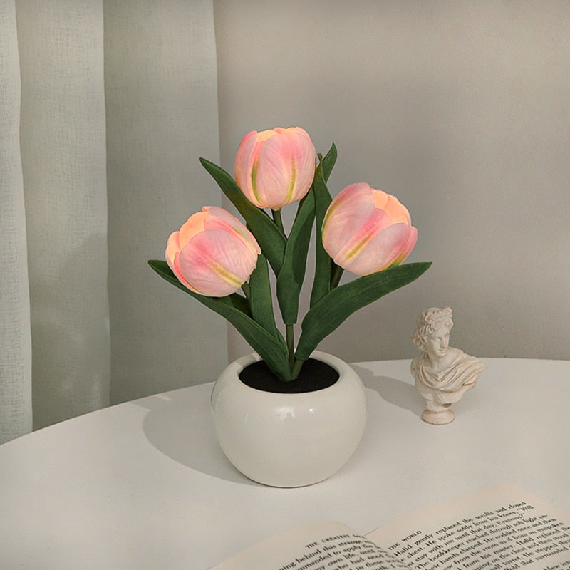 Tulpen-Nachtlicht – LED Tulpen Lampe, Blumen-Nachtlicht mit 3 oder 6 Tulpen, Akku oder Batterie, Deko-Stimmungslicht – LumiTulip