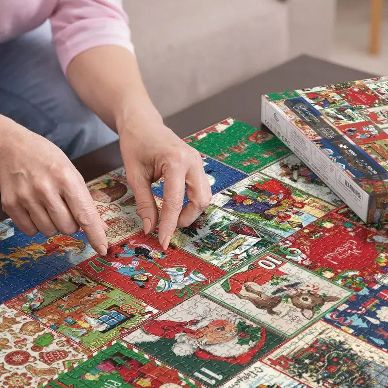 NOUVEAU RICHE Puzzle-Adventskalender – Weihnachtspuzzle 1000 Teile in 24 Tagen, Adventskalender für Erwachsene & Familie – FestivePuzzle