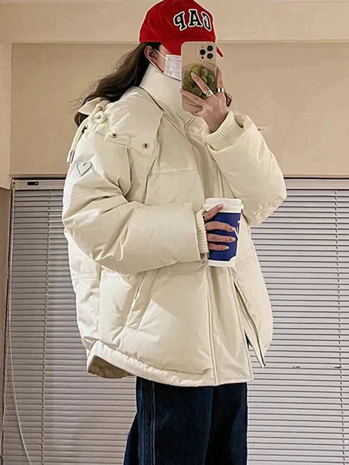 NOUVEAU RICHE Hochwertige Damen Winterjacke - Mit Kapuze und Taschen Weiß