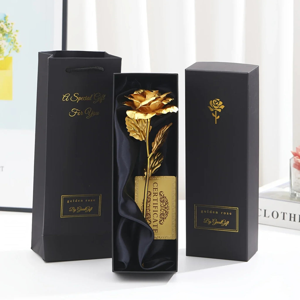 NOUVEAU RICHE Vergoldete Ewige Rose mit Geschenkbox & Grußkarte – Künstliche Ewige Rose als Deko-Geschenk zum Valentinstag, Muttertag & Jahrestag Gold