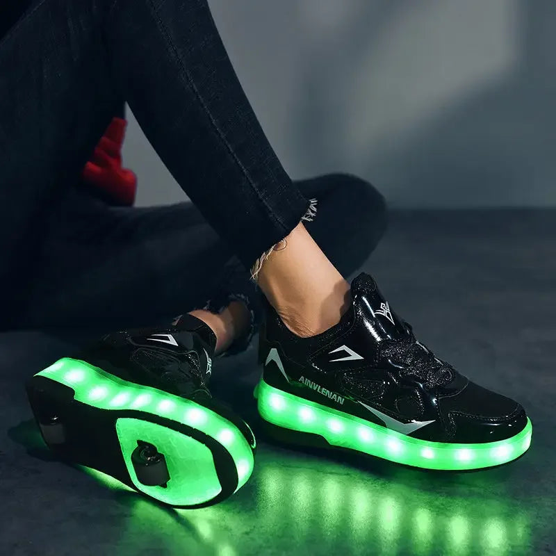 NOUVEAU RICHE LED-Rollschuh-Sneaker für Kinder – Leuchtende Schuhe mit Rollen & Klettverschluss, 4 Farben, Gr. 28–39