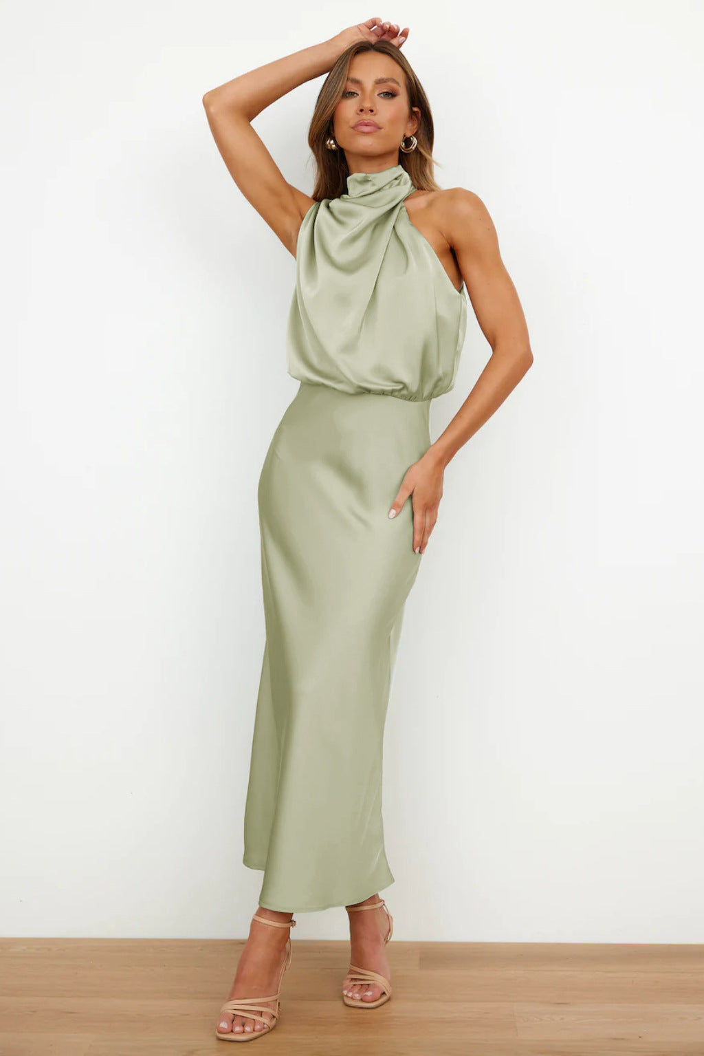 NOUVEAU RICHE Sahara Drapé Kleid Mit Hohem Kragen Und Drapierter Silhouette Hellgrün