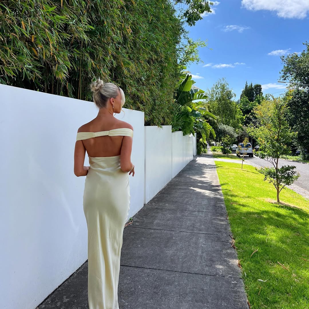 NOUVEAU RICHE Satin Maxikleid Ohne Rücken Stilvolle Eleganz Für Anlässe