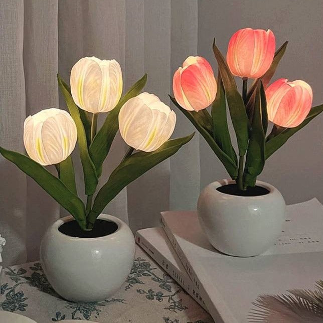 Tulpen-Nachtlicht – LED Tulpen Lampe, Blumen-Nachtlicht mit 3 oder 6 Tulpen, Akku oder Batterie, Deko-Stimmungslicht – LumiTulip