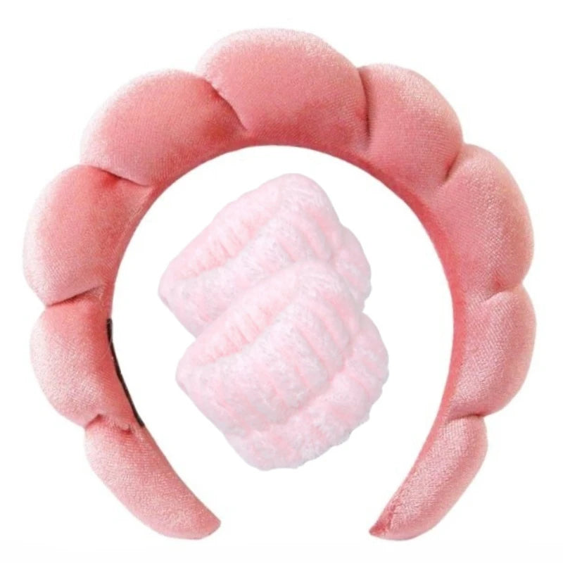 NOUVEAU RICHE Plüsch Spa-Haarband & Armband Set – Flauschiges Kosmetik Stirnband mit Handgelenk-Tüchern fürs Gesichtwaschen, 12 Farben – Fluffiea Rot