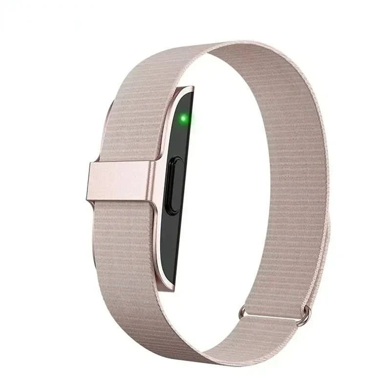 NOUVEAU RICHE Smart Fitness Tracker – Puls- & Aktivitätstracker mit 50+ Sportmodi, IP68, iOS & Android, 3 Farben Roségold