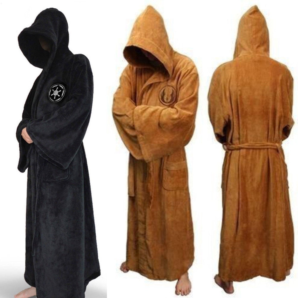 NOUVEAU RICHE Langer Flanell Bademantel Herren mit Kapuze – Warmer extralanger Morgenmantel mit Gürtel, Schwarz oder Braun – Hommes