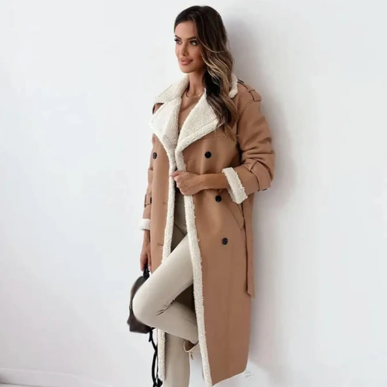 NOUVEAU RICHE Luna | Dame Lange Klassische Jacke mit Fleece-Futter & Teddykragen - Warmer Wintermantel Khaki