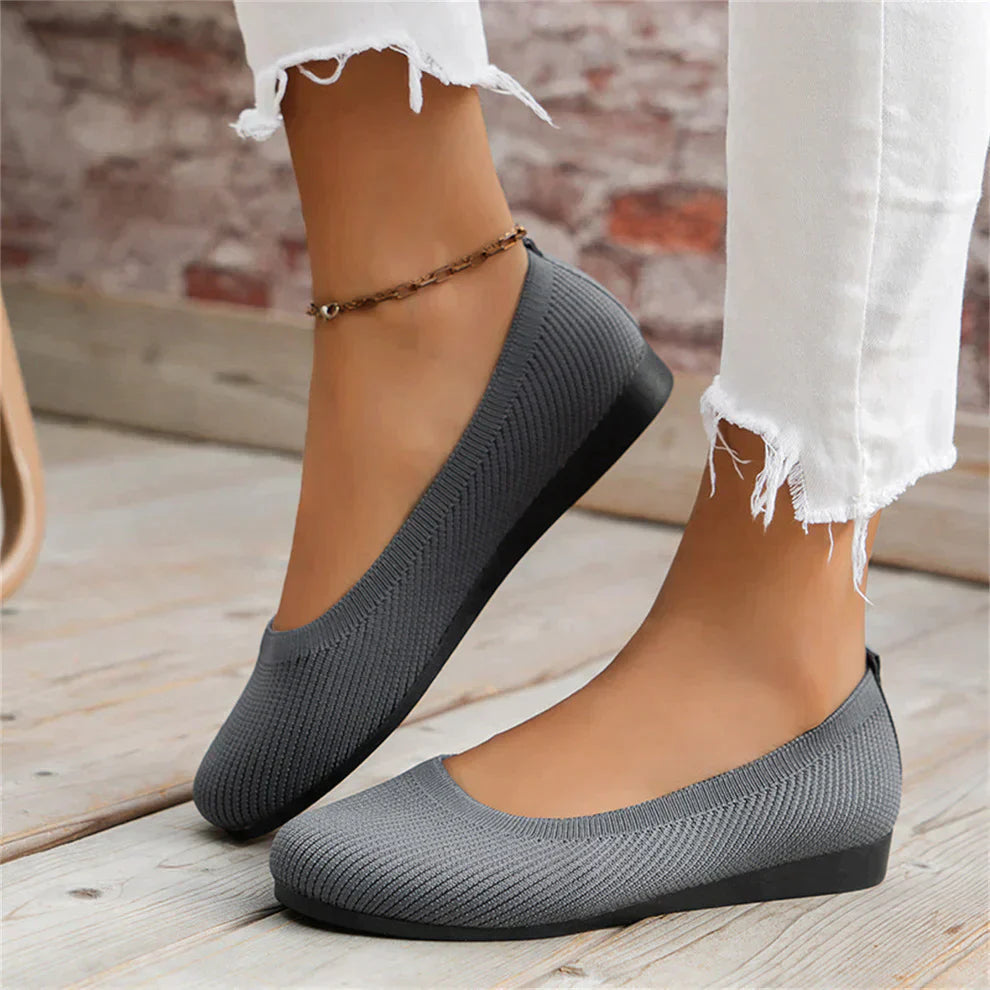 NOUVEAU RICHE Schlupfschuhe Damen Bequem Leicht 5 Grad Zehenwinkel
