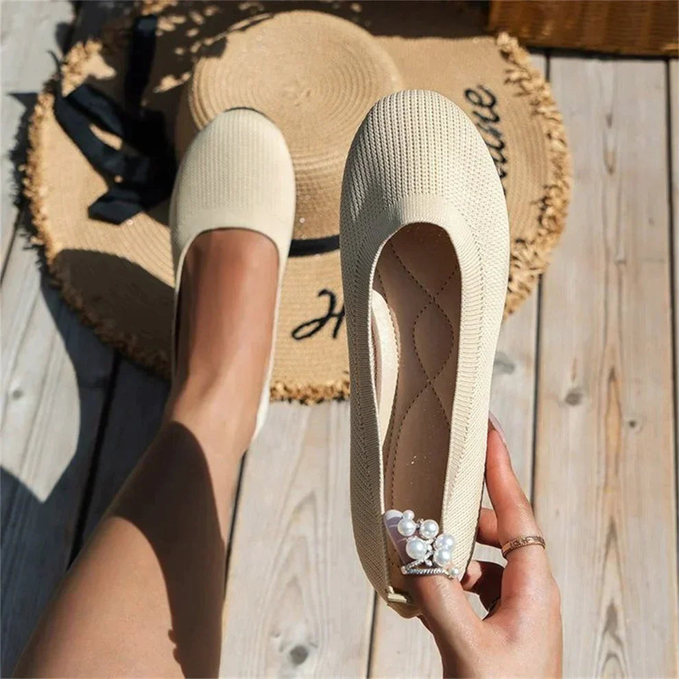 NOUVEAU RICHE Schlupfschuhe Damen Bequem Leicht 5 Grad Zehenwinkel Beige