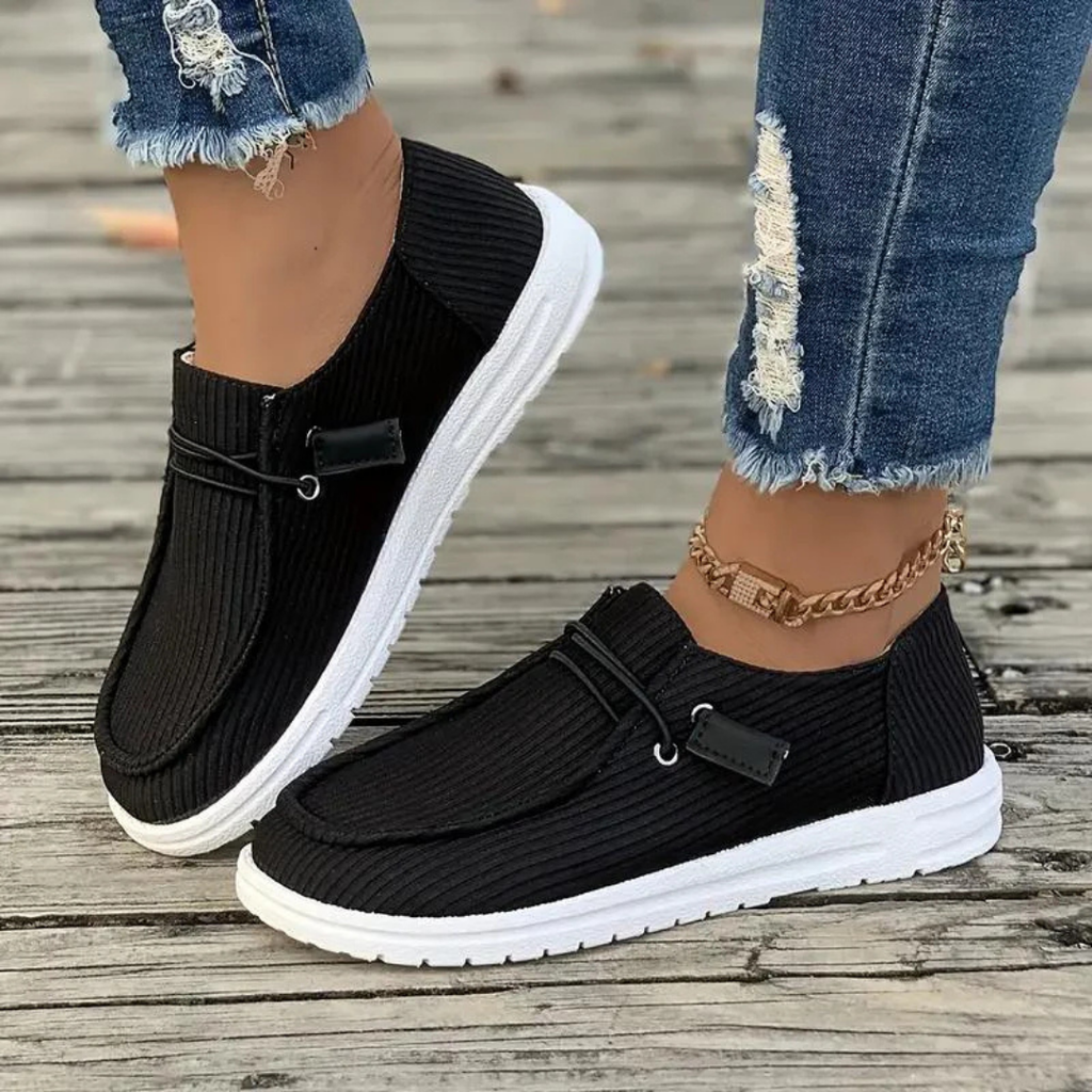 NOUVEAU RICHE Bequeme Damen Schlupfschuhe Sommer Flach Leicht Für Alltag Schwarz