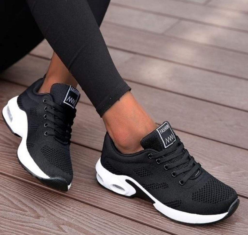NOUVEAU RICHE Schuhe Bequeme Alltagsschuhe Mit Weichem Obermaterial Blau Schwarz