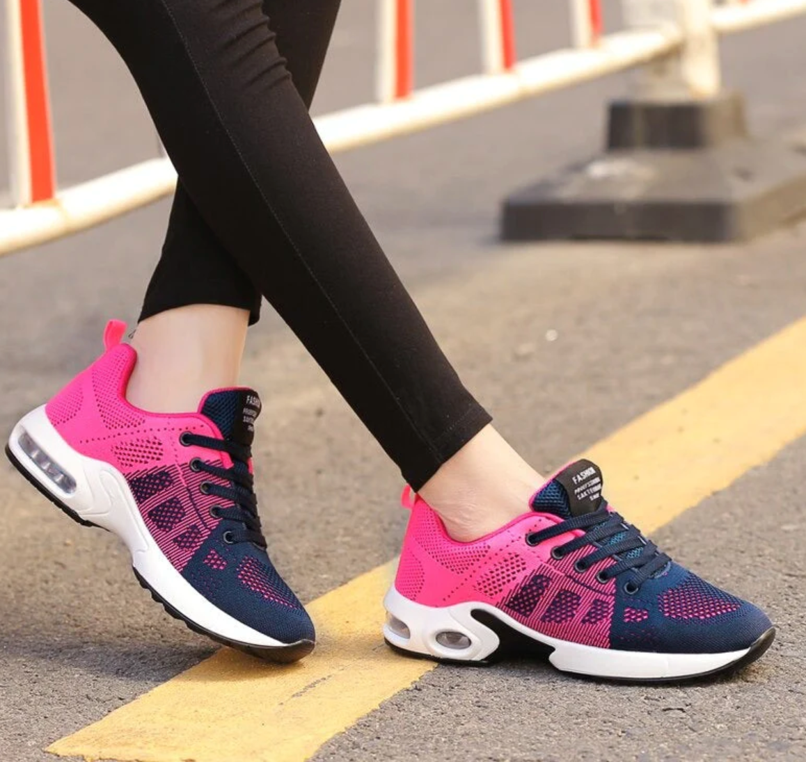 NOUVEAU RICHE Schuhe Bequeme Alltagsschuhe Mit Weichem Obermaterial Blau Blau-Rosa